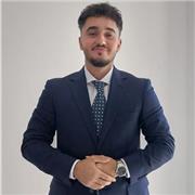 Titulado en inglés con nivel de B2, titulado en bachillerato y Técnico Superior en Anatomía Patológica y Citodiagnóstico.